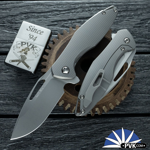 Koenig Knives Mini Arius Flipper, Burnished W/PF Blade, Corda Patterned Titanium Handles W/Raw Ti Silver HW & Blasted Clip