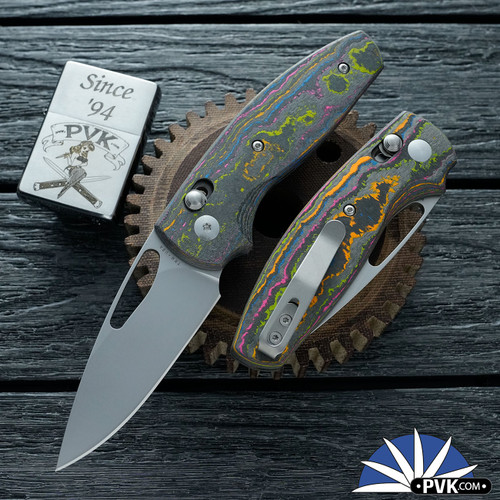 TRM Bulldog Rev. B  River-Lok Stonewash Magnacut Blade, 80'S Camo Carbon Scales