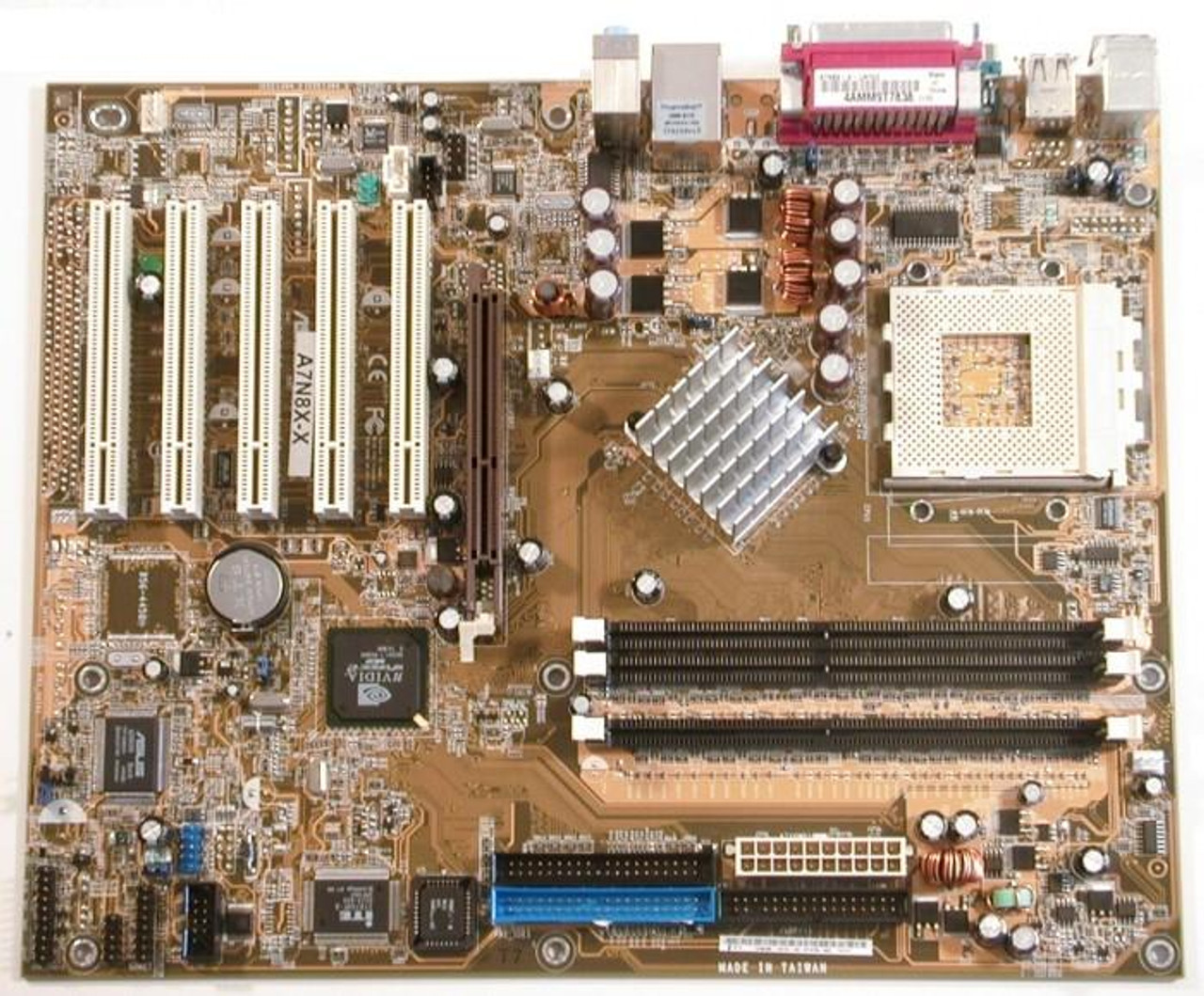 A7N8X X ASUS Socket A Nvidia nForce2 400 Chipset AMD Athlon AMD Duron AMD Athlon XP Processors Support DDR 3x DIMM 2x ATA 133 ATX Motherboard Refur