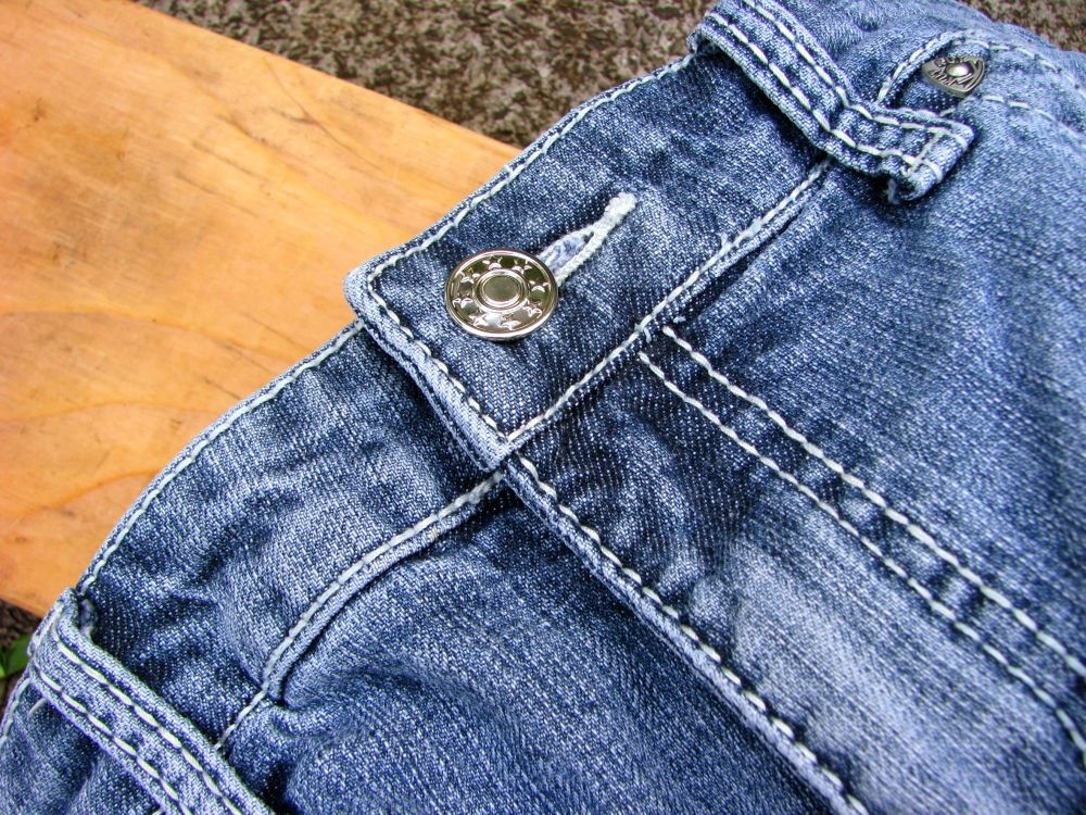 Bachelor Buttons - Tack Buttons - Jeans