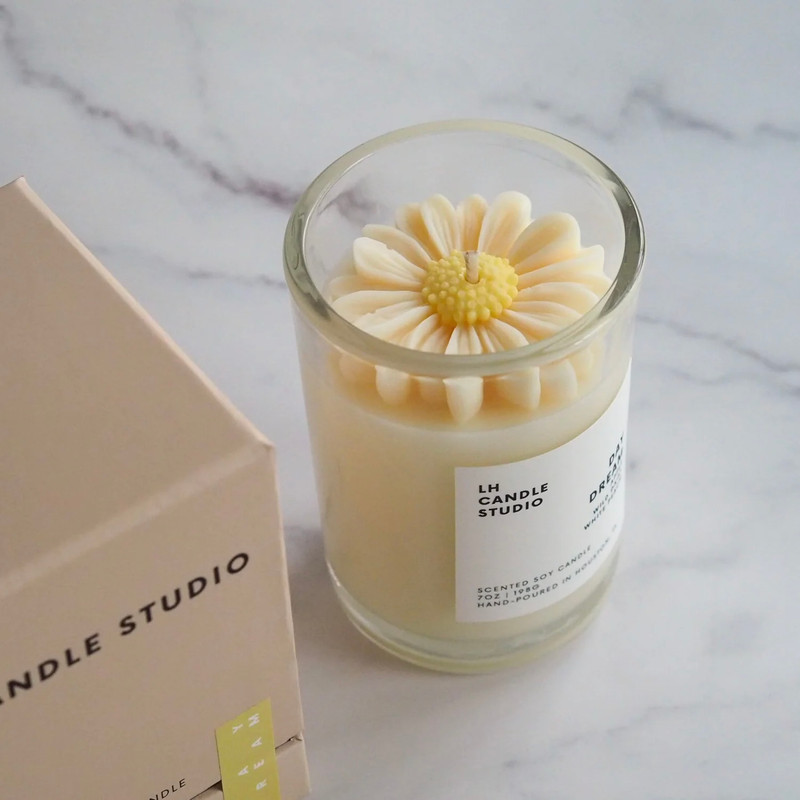 DAY DREAM SOY CANDLE | SIGNATURE COLLECTION