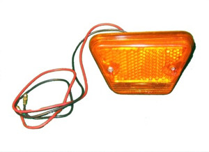 Lamp Assembly Side Marker RH Front TR6,150788 Lamp Assembly Side Marker RH Front TR6,150788