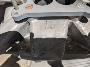 Huffaker Single Plane Intake - Rover V8 - NOS Huffaker Single Plane Intake - Rover V8 - NOS