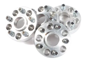 Terrafirma Wheel Spacers, Silver Alloy 30MM, Set Of 4, For Land Rover Discovery Series II And Range Rover P38