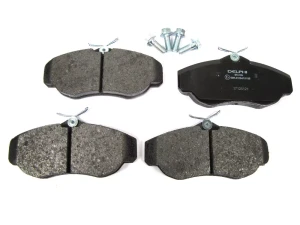 Front Brake Pads SFP500150 Or SFP100460 By Delphi For Land Rover Discovery Series II And Range Rover P38