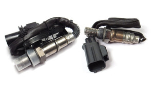 Oxygen Sensor Kit, Original Equipment By Walker, Plug And Play, For Land Rover LR2 And Range Rover Evoque, 2.0L 4 Cylinder, One Front And One Rear Oxygen Sensor