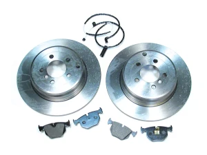 Rear Brake Rebuild Kit With Mintex Pads, Standard Rotors And Brake Wear Sensor For Range Rover Full Size L322, 2003 - 2005