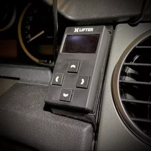 XLifter Integrated Dashboard Mounting Bracket For Land Rover LR3