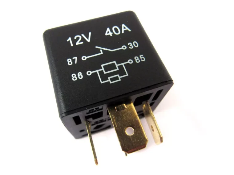 Relay YWB10012L For Multiple Applications, Now Supplied In Black, For Land Rover Discovery Series II, Freelander, And Range Rover P38