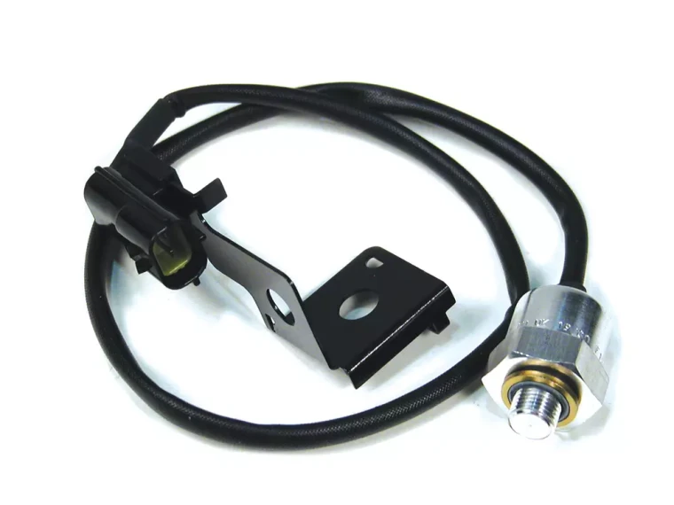 Genuine Sender Switch UBI100030, Oil Cooler Temperature Transmission, For Land Rover Discovery Series II, 1999 - 2003