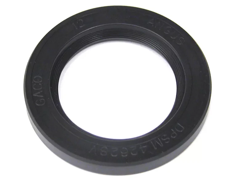 Transmission Rear Seal For Land Rover Discovery I, Discovery Series 2, Defender 90 (1997) And Range Rover Classic