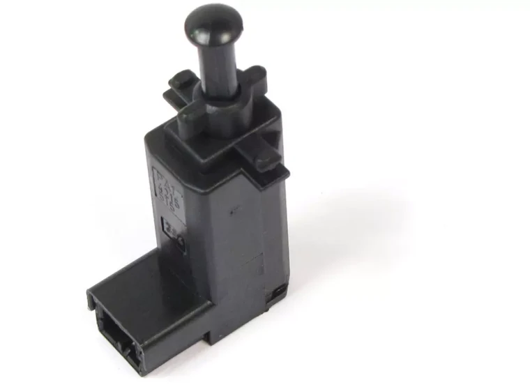 Brake Light Switch XKB100170 For Land Rover Discovery Series II And Range Rover P38