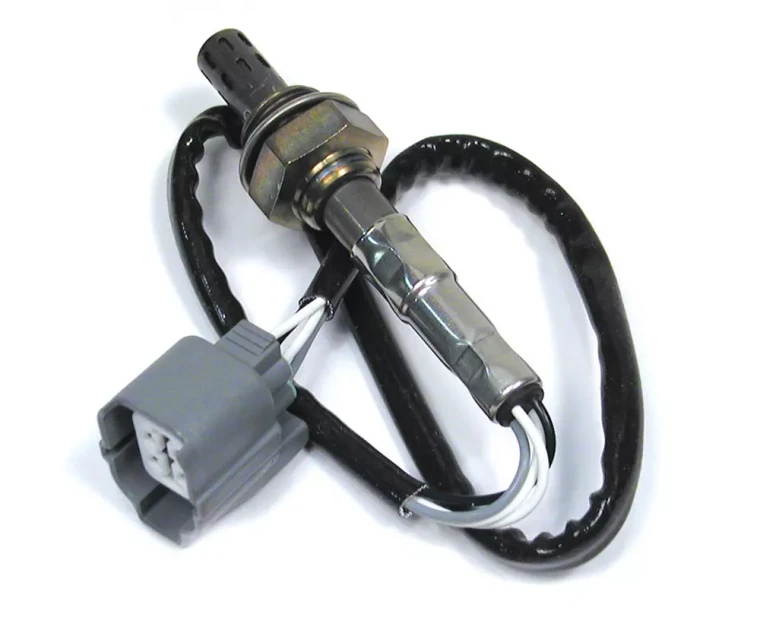 Front Oxygen Sensor MHK100940, Original Equipment By BOSCH, Plug And Play, For Land Rover Freelander And Range Rover P38, 1999 - 2002 With BOSCH Engine