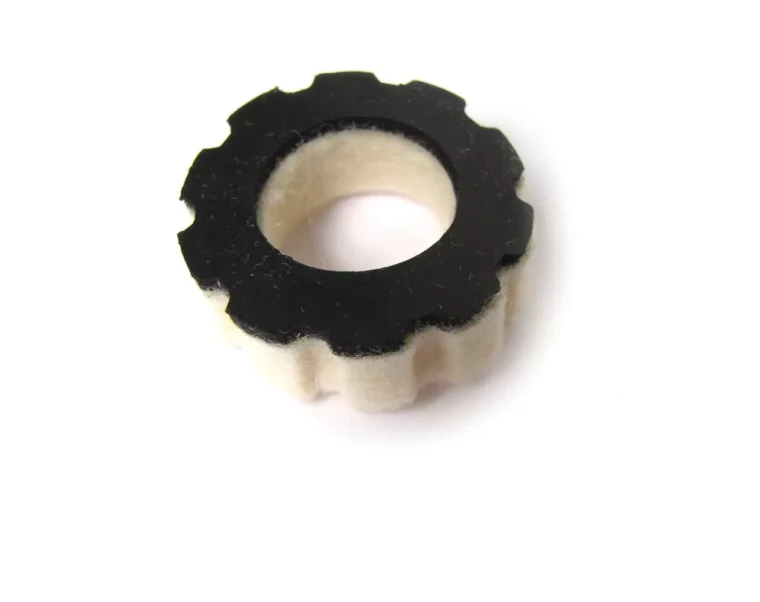 Felt Axle Oil Seal RTC3515 For Land Rover Series 2, 2A, And 3, 88 And 109-Inch Vehicles