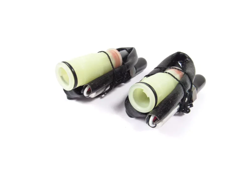 Oxygen Sensor Kit By Lucas, Set Of Two ERR6729, Plug And Play, For Land Rover Discovery I, Defender 90 And 110, And Range Rover Classic (See Fitment Years)