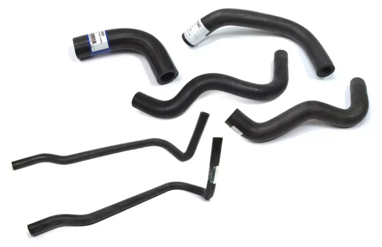 Coolant Hose Kit For Land Rover Defender 90, 3.9 Liter North American Spec, 1994 - 1995