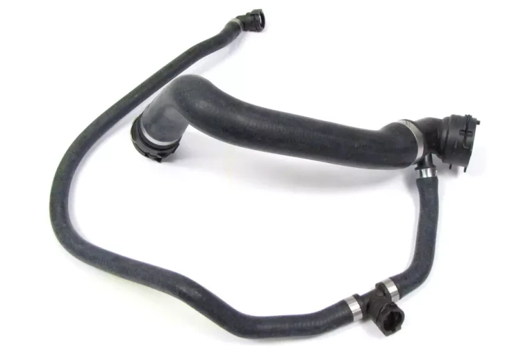 Upper Radiator Hose For Range Rover Full Size L322 (2003 - 2005)