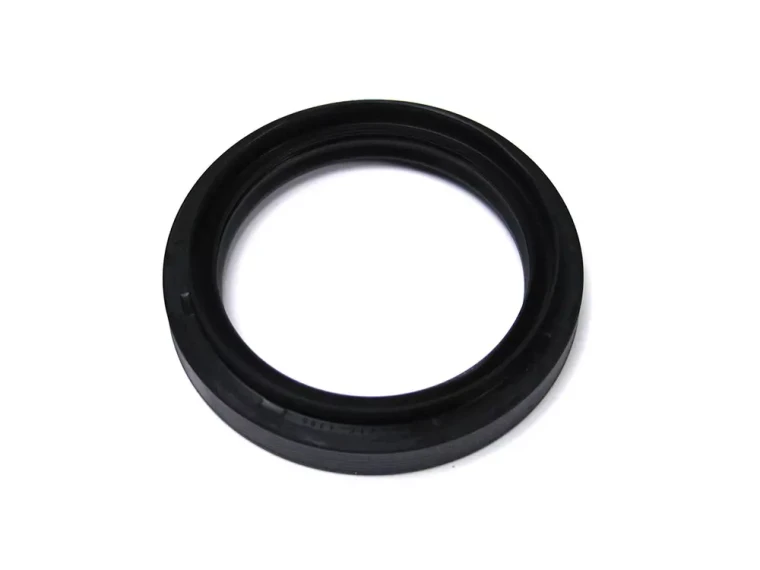 Inner Hub Oil Seal FTC4785 For Land Rover Discovery I, Defender 90 And 110, And Range Rover Classic (See Fitment Years)