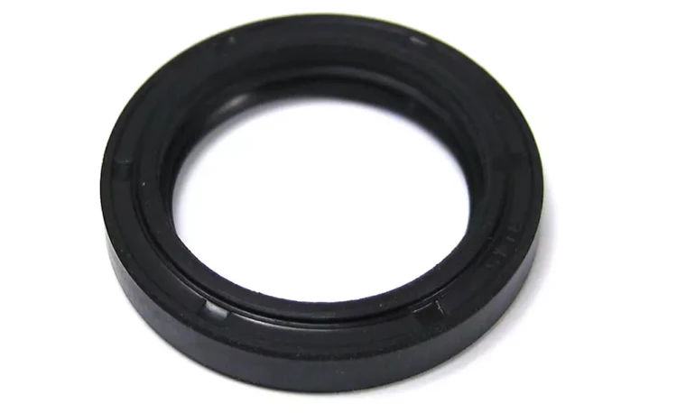 Rear Hub Oil Seal FTC5268 For 24-Spline Stub Axle On Land Rover Discovery I, Defender 90 And 110, And Range Rover Classic, Vehicles With ABS (See Fitment Years)