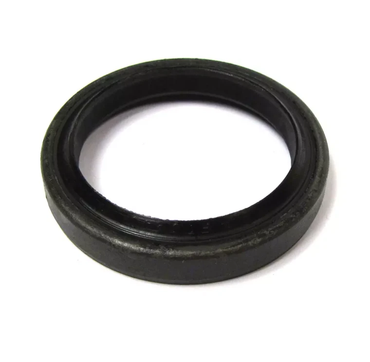 Oil Seal FTC840, Stub Axle, For Land Rover Defender 90 And 110, And Range Rover Classic (See Fitment Years)