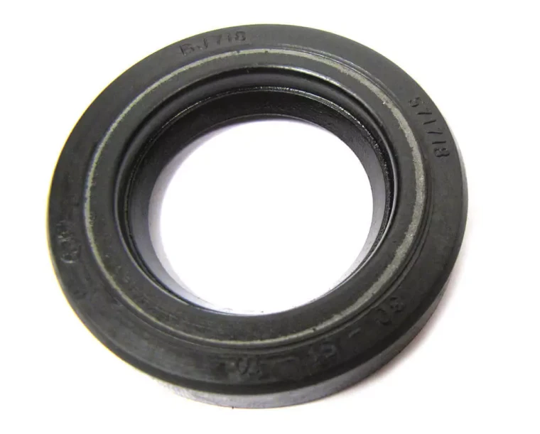Oil Seal 571718, Inner Swivel, Front Driveshaft, For Land Rover Defender 110, 1993, And Range Rover Classic
