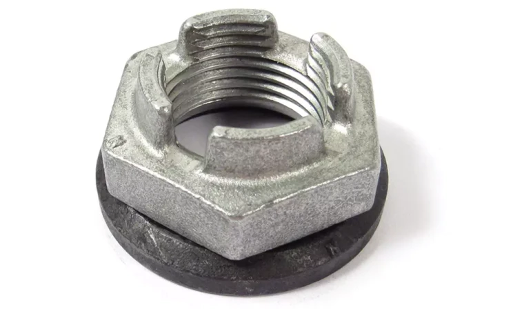 Axle Shaft Nut LR024151, Original Equipment, For Land Rover LR3, LR4 And Range Rover Sport, 2005 - 2013