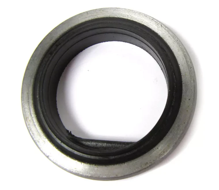 Outer Hub Oil Seal Spacer Distance Piece FRC8227, Front Or Rear, for Land Rover Defender 110 North American Spec 1993 And Range Rover Classic, 1987 - 1989, Without ABS