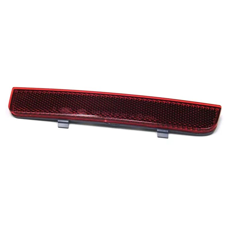 Genuine Right Hand Rear Bumper Reflector LR006348 For Range Rover Full Size L322 (See Fitment Years)
