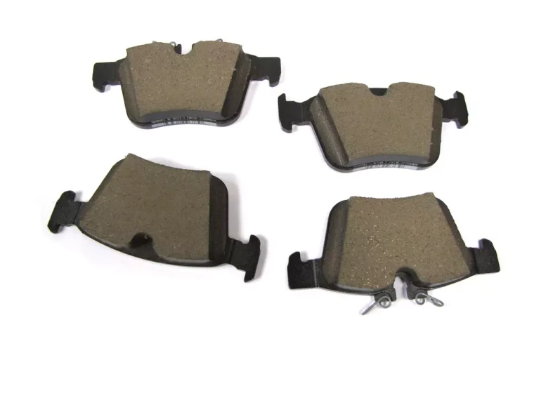 Genuine Rear Brake Pads LR110327 For Land Rover Discovery Sport And Range Rover Evoque (See Fitment Years)