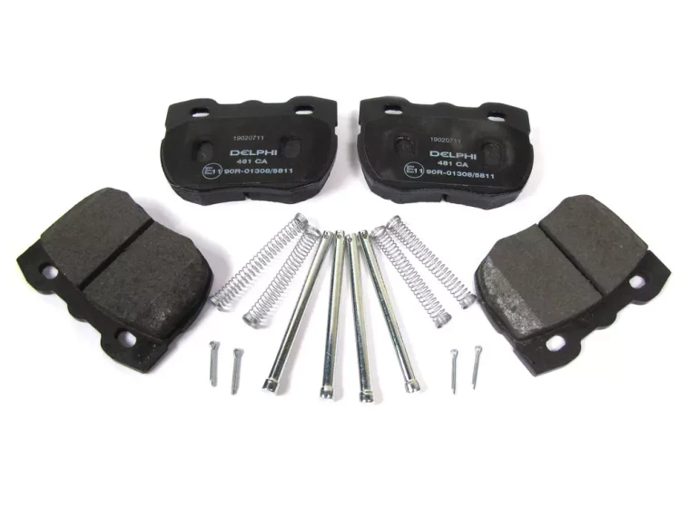 Front Brake Pads SFP500160, Original Equipment By Delphi, For Land Rover Discovery I