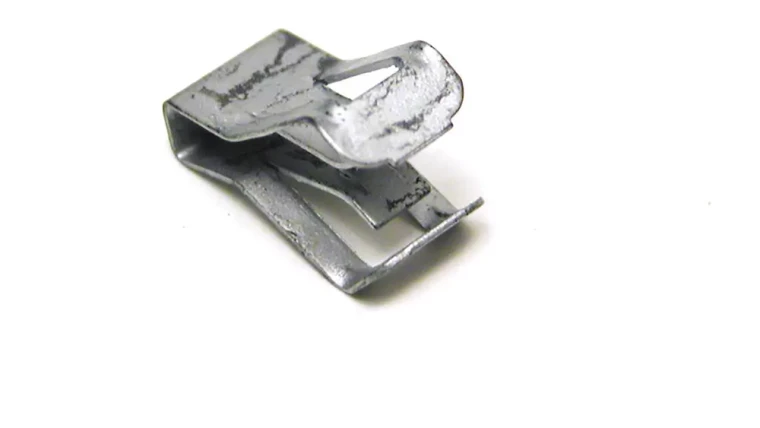 Genuine Lower Dash Retainer FYC500040 For Land Rover LR3 (See Fitment Years)