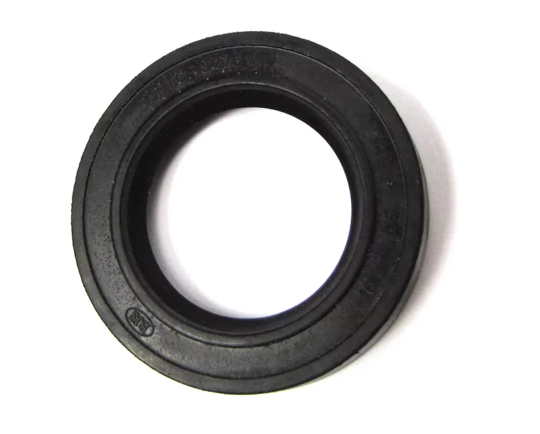 Swivel Ball Housing Inner Oil Seal FTC3276 For Land Rover Discovery I And Defender 90 And 110 (See Fitment Years)