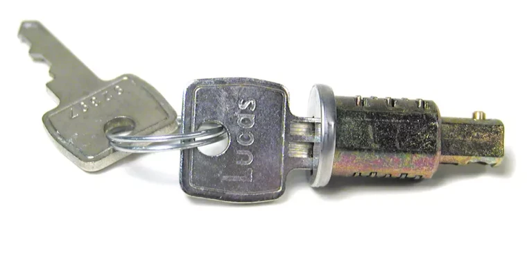 Lock And Keys 395141 For Ignition Switch On Land Rover Series 2 And 2A (See Fitment Notes)