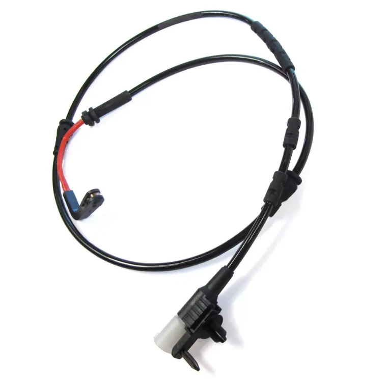 Front Brake Pad Wear Sensor LR115018 For Land Rover Discovery Sport And Range Rover Evoque (See Fitment Years)