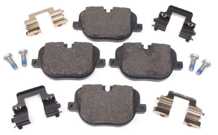 Genuine Rear Brake Pads LR025739 For Range Full Size L322 Supercharged And Range Rover Sport Supercharged (See Fitment Years)