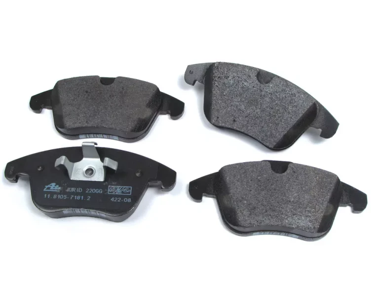 Genuine Front Brake Pads LR004936 For Land Rover LR2, 2008 - 2015