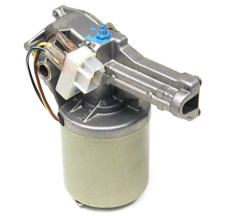 Wiper Motor RTC3867, 2-Speed, For Land Rover Defender 90 And 110, And Land Rover Series 2, 2A, And 3 (See Fitment Years)