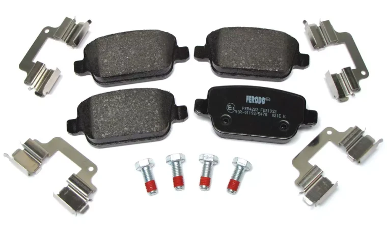 Rear Brake Pads LR023888 Or LR003655 By Ferodo For Land Rover LR2, 2008 - 2012