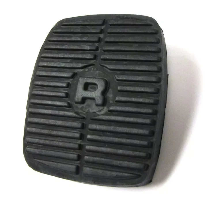 Brake And Clutch Pedal Cover 575818, Manual Transmission, For Land Rover Discovery I, 1994 - 1999