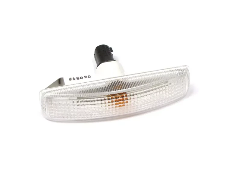 Side Lamp Marker Repeater LR007954 For Land Rover LR2, LR3, LR4, And Range Rover Sport (See Fitment Years)