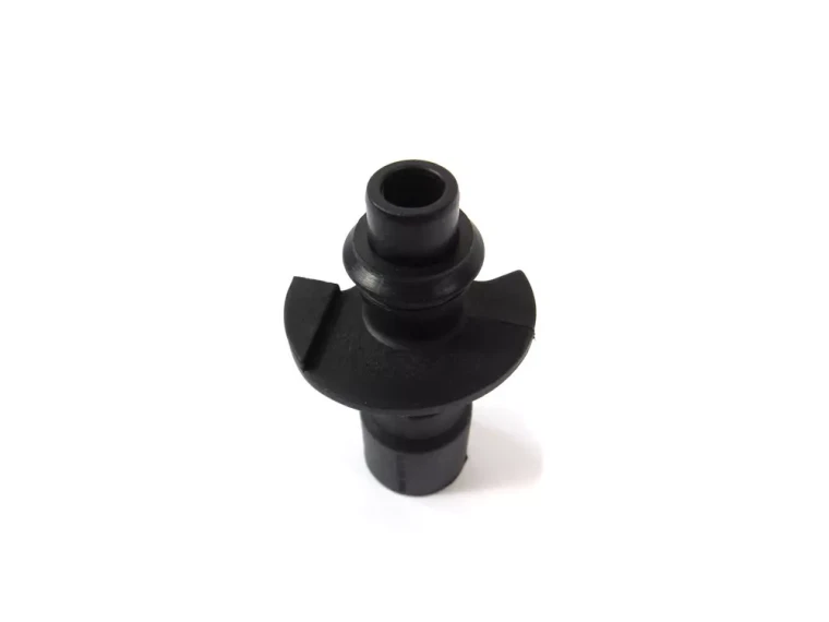 Oil Cooler Pipe To Water Pump LR028136 For Land Rover LR4, Range Rover Full Size, And Range Rover Sport (See Fitment Years)