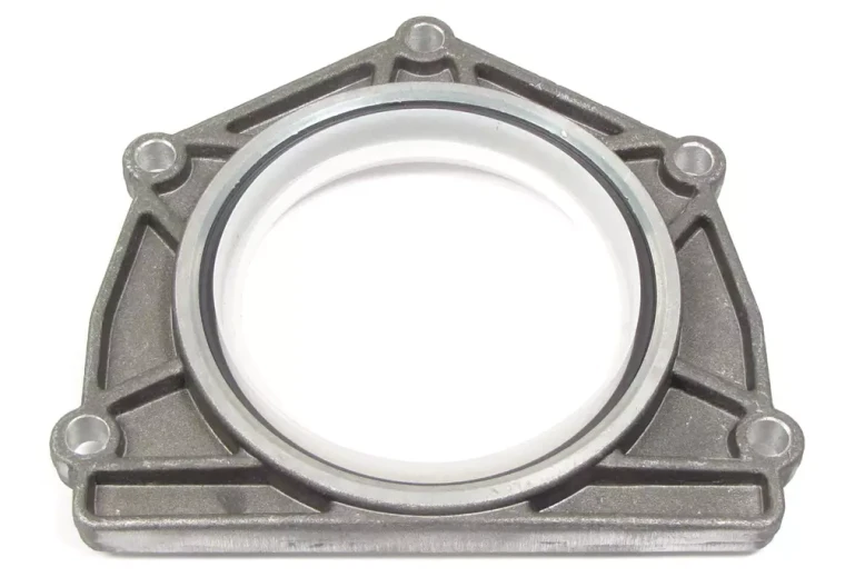Rear Crankshaft Main Oil Seal And Housing LUF100430 For Land Rover Defender 200tdi And 300Tdi (See Fitment Years)