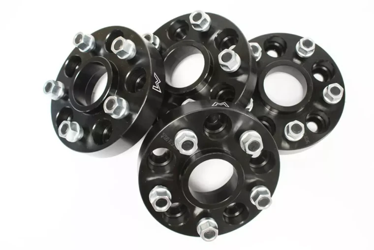 Terrafirma Wheel Spacers, Black Alloy 30mm, Set Of 4, For Land Rover Discovery Series II And Range Rover P38