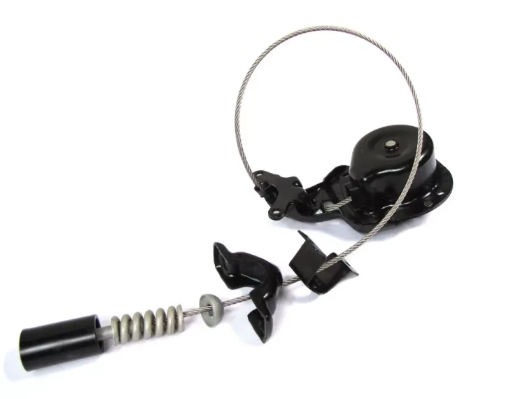 Spare Tire Winch Cable And Raising And Lowering Assembly LR064520, Original Equipment, For Land Rover LR3, LR4 And Range Rover Sport (See Fitment Years)