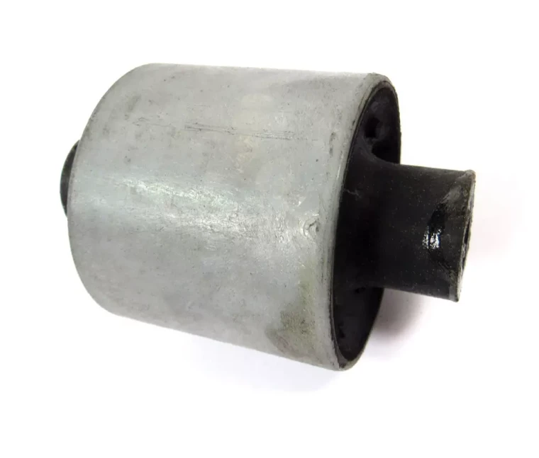 Trailing Rear Radius Arm Bushing ANR3285 For Range Rover P38, 1995 - 2002