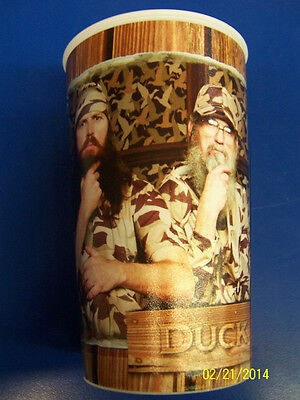 Duck Dynasty Commander TV Show Birthday Party Favor 22 oz. Plastic Cup - Guys