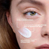 Woman with Effaclar Duo+M gel cream on her cheek