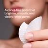 Fingers holding a pad, alcohol-free pads graphic