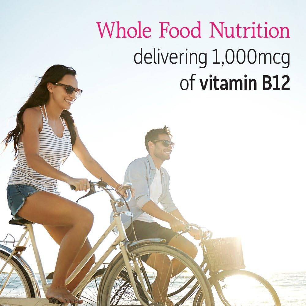 Couple riding bicycles, whole food nutrition delivering 1,000 mcg vitamin B12