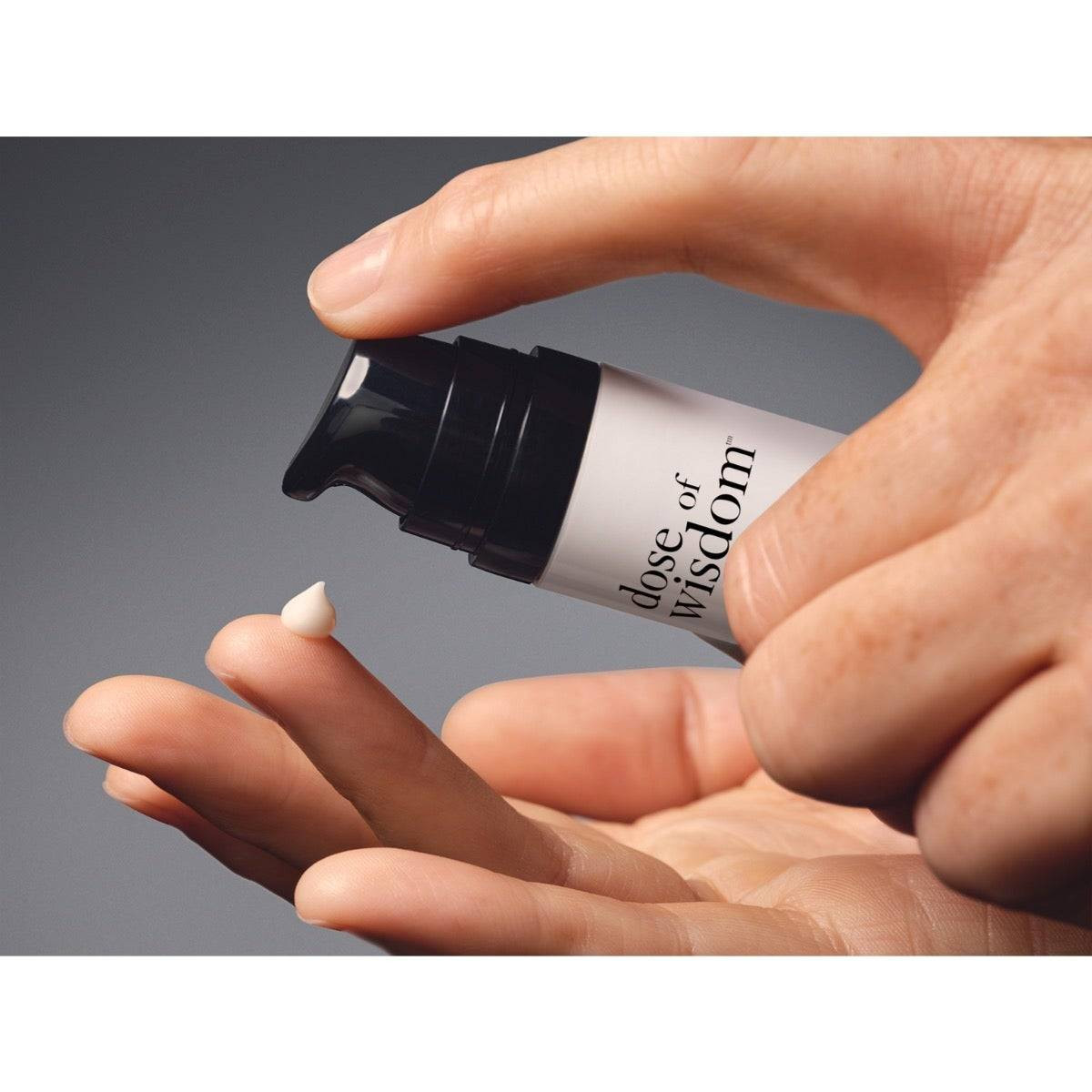 philosophy Dose Of Wisdom Dark Circle Brightening Eye Cream PHI48071 58